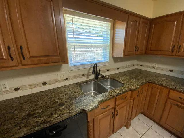 $2,250 | 129 12th Avenue, Shalimar, FL 32579