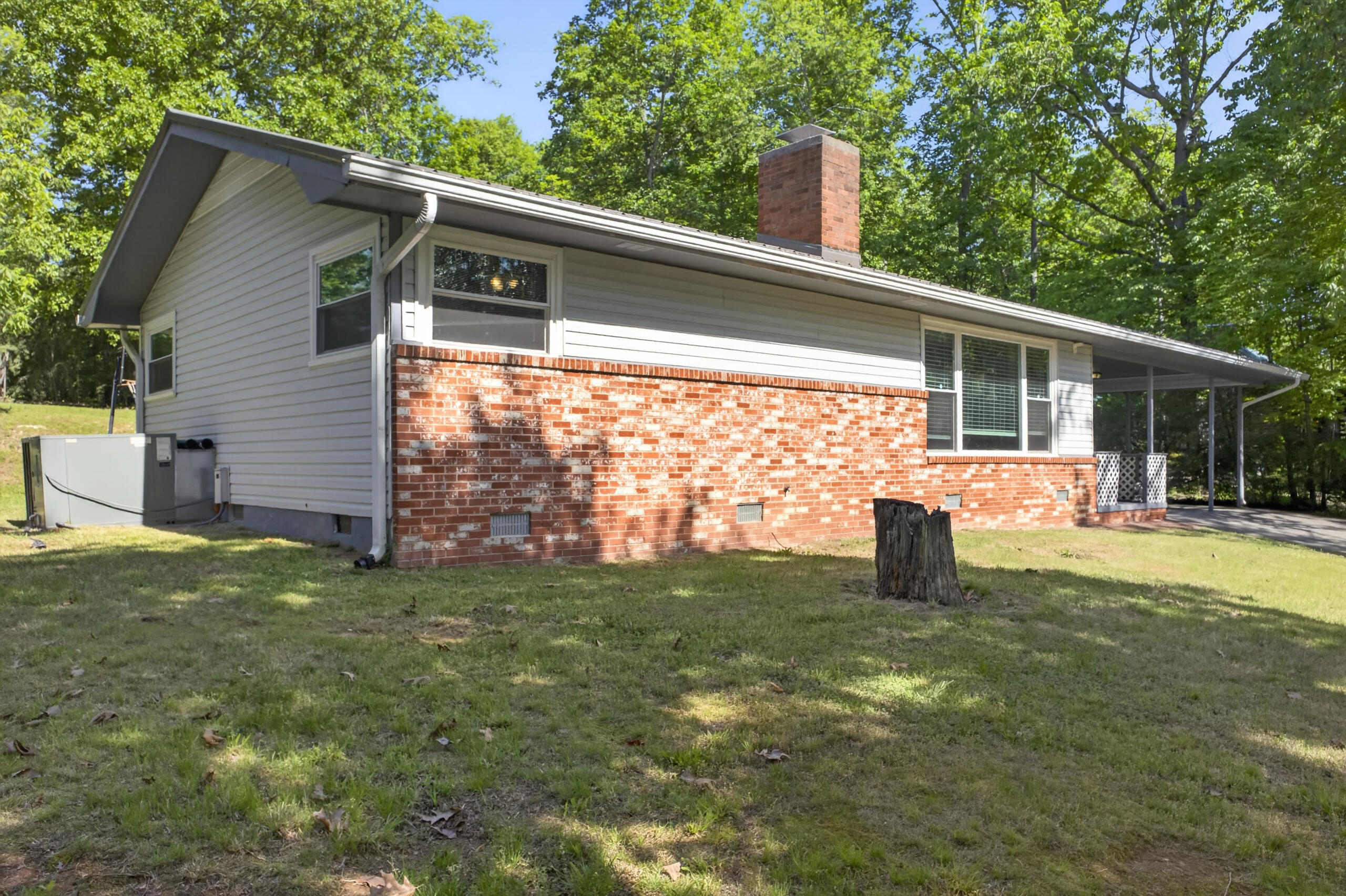 2045 Ridgeview Drive Northwest Cleveland, TN 37311 - Photo 2 of 27 002_IMG_2632