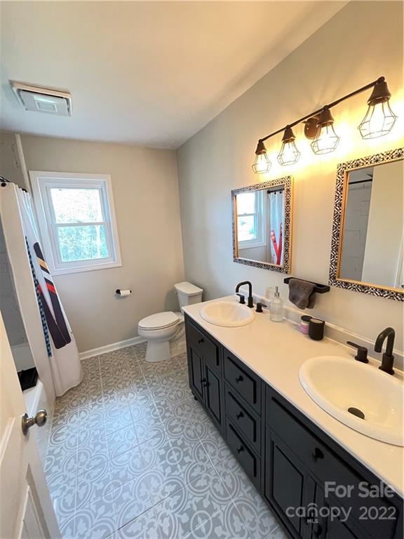 4579 Omega Road Lenoir, NC 28645 - Photo 11 of 13 Gallery Image 11