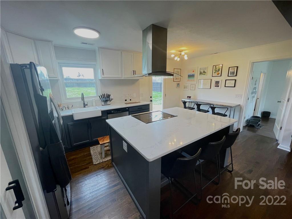 4579 Omega Road Lenoir, NC 28645 - Photo 5 of 13 Gallery Image 5