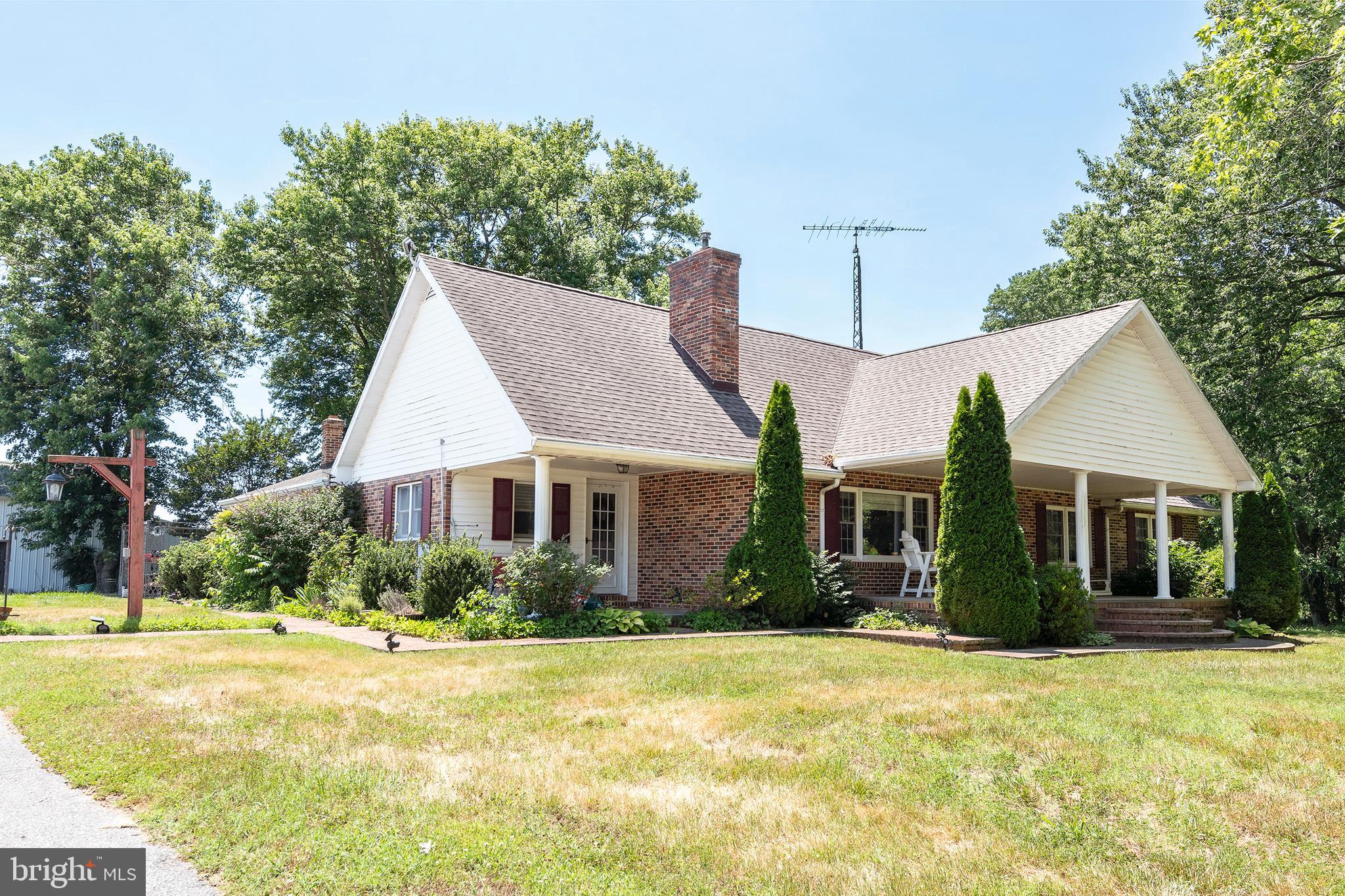 4657 Maiden Forest Road Rhodesdale, MD 21659 - Photo 12 of 32 Expansive Lawn