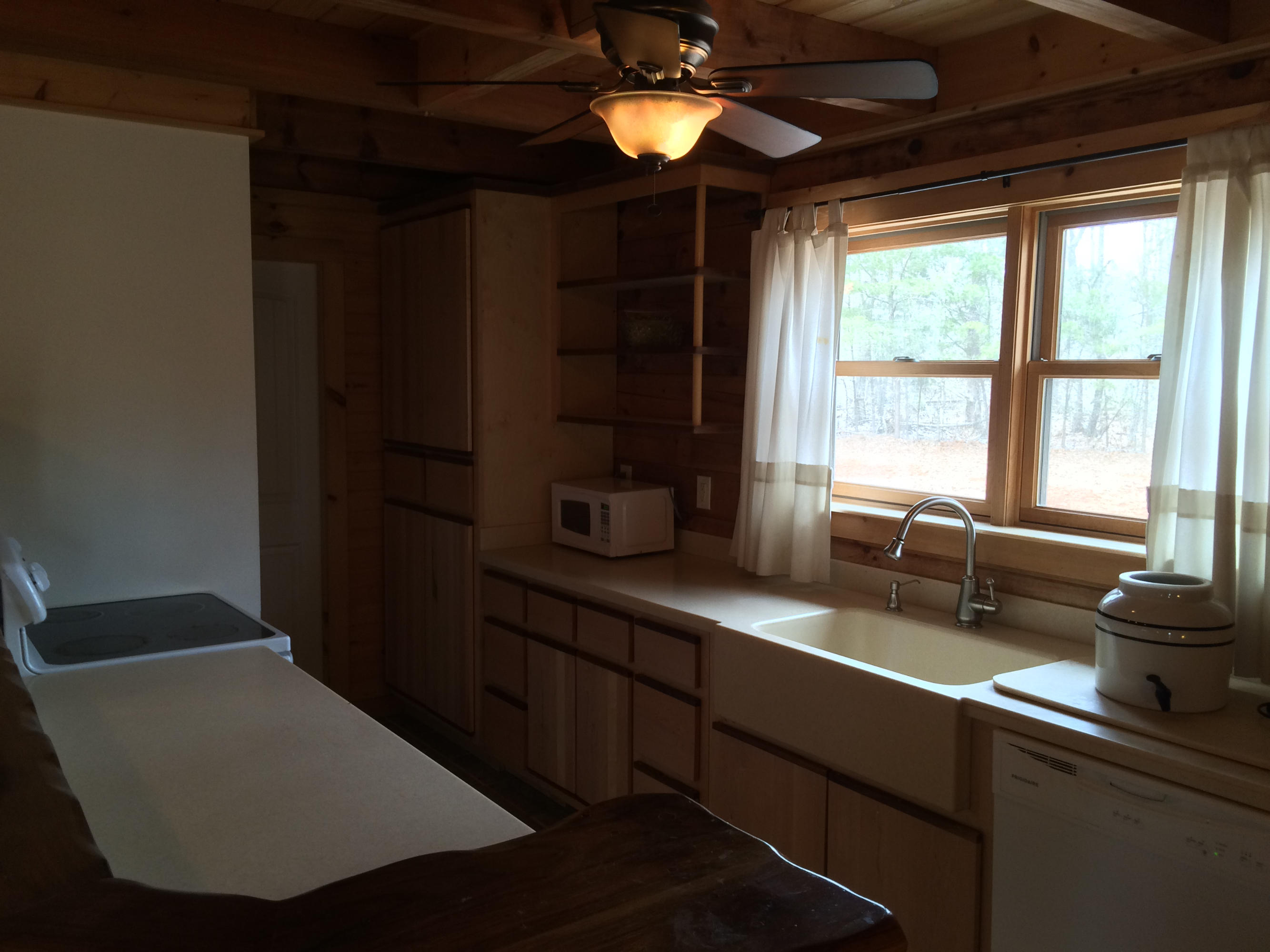 585 Mathis Cove Road, Unit 8 Birchwood, TN 37308 - Photo 11 of 39 11 Kitchen