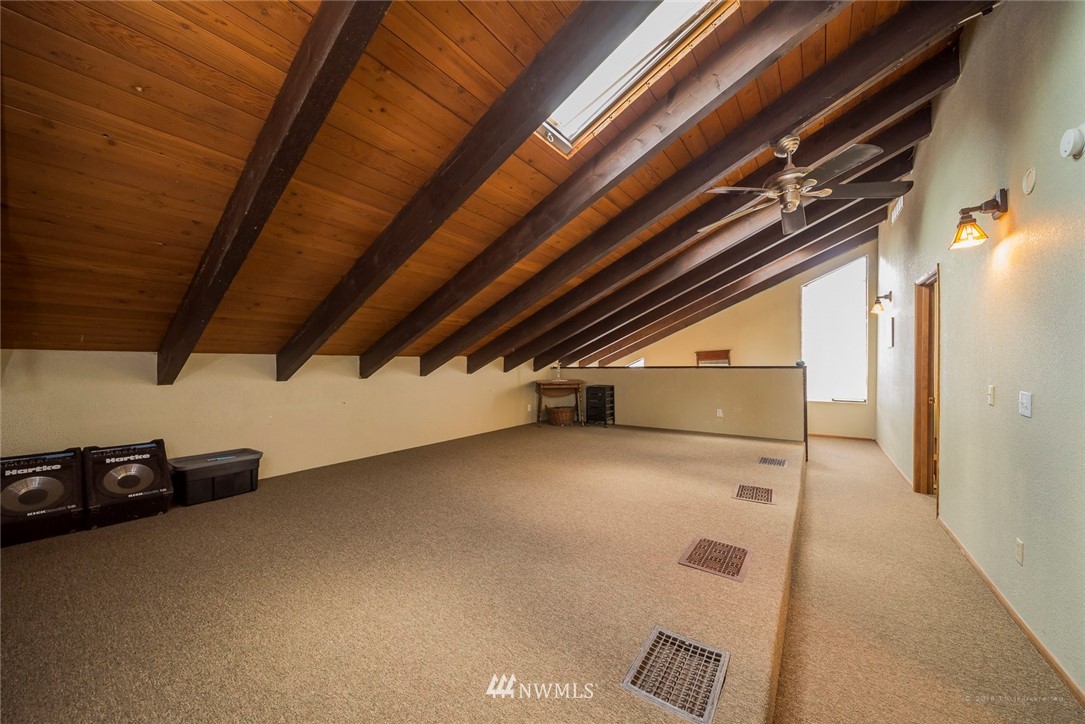 5415 East Wishon Road Snohomish, WA 98290 - Photo 11 of 22 Gallery Image 11
