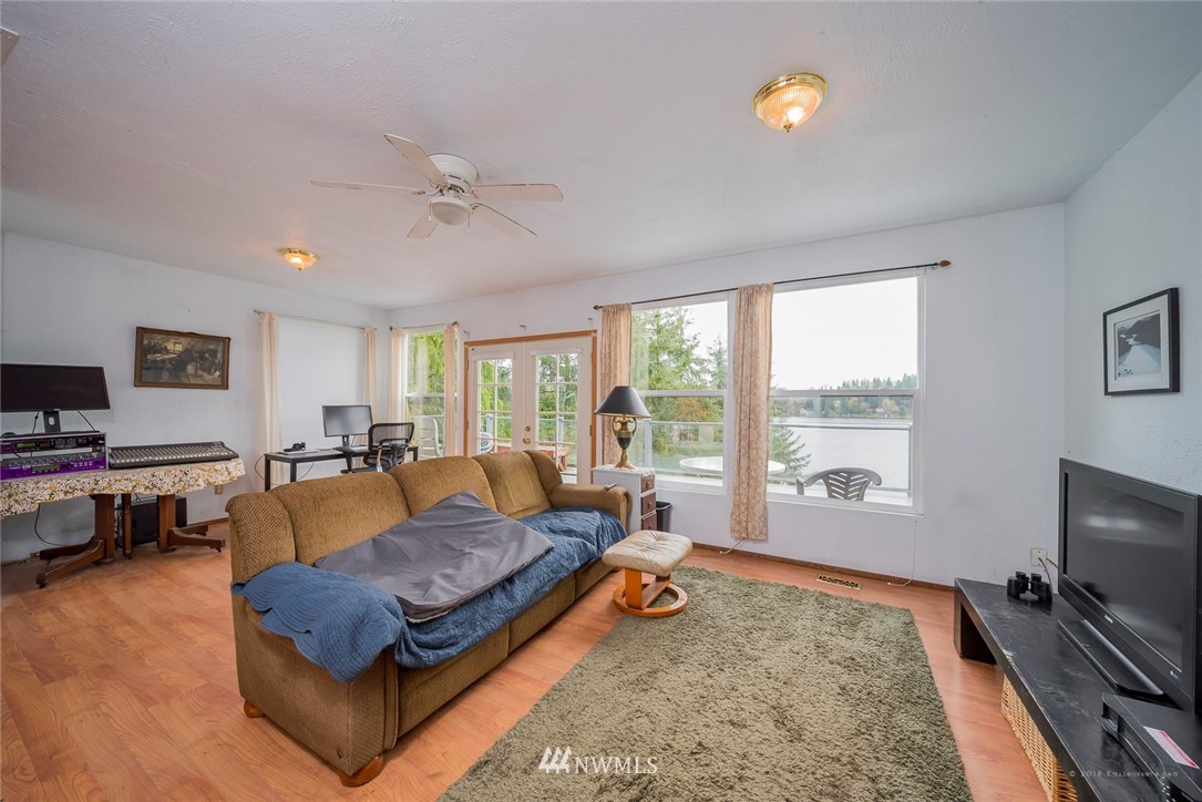 5415 East Wishon Road Snohomish, WA 98290 - Photo 12 of 22 Gallery Image 12