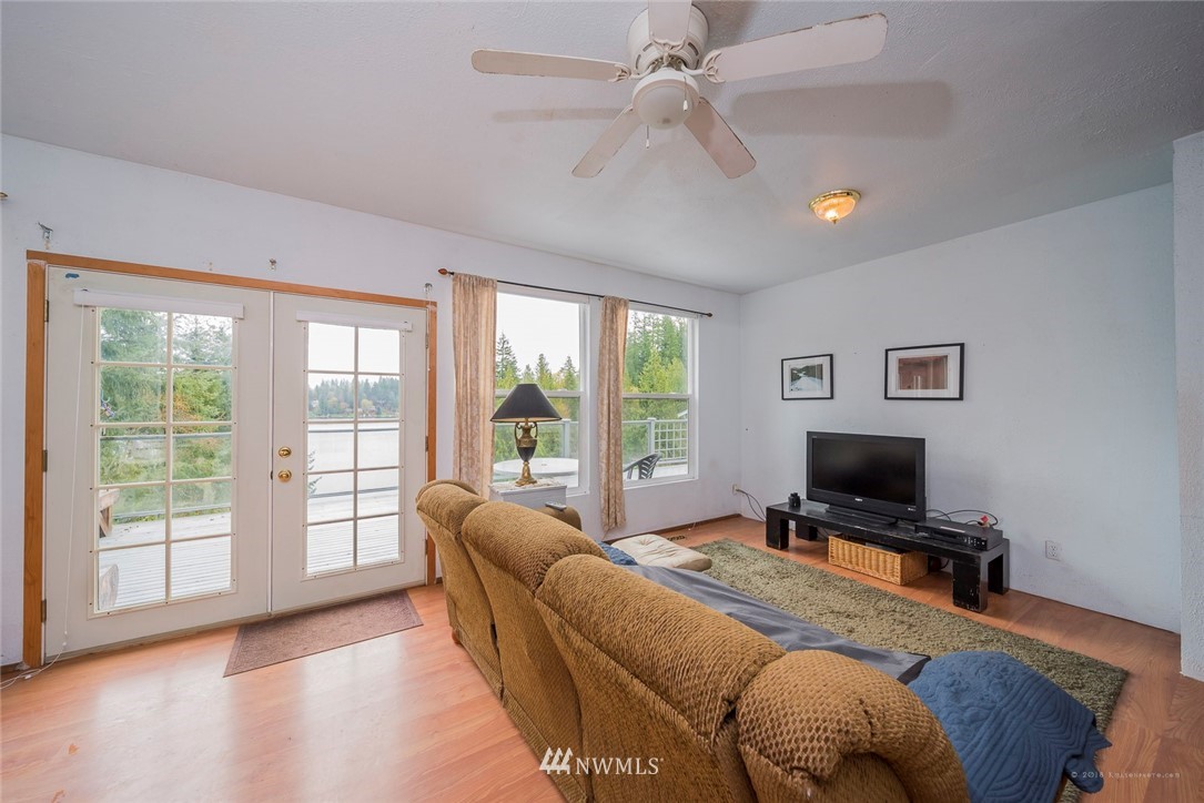 5415 East Wishon Road Snohomish, WA 98290 - Photo 13 of 22 Gallery Image 13