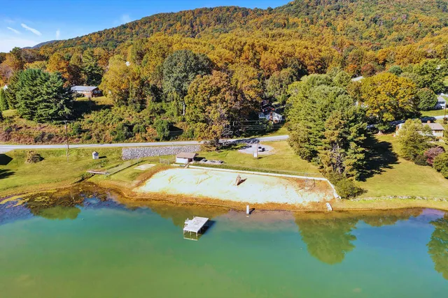 $260,000 | 55 Beachview Lane, Troutville, VA 24175