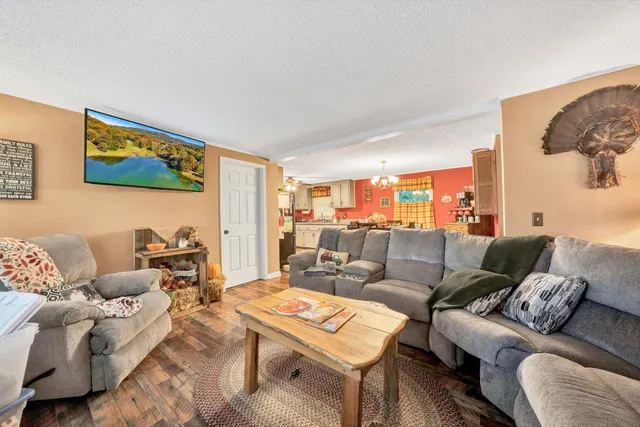 $260,000 | 55 Beachview Lane, Troutville, VA 24175