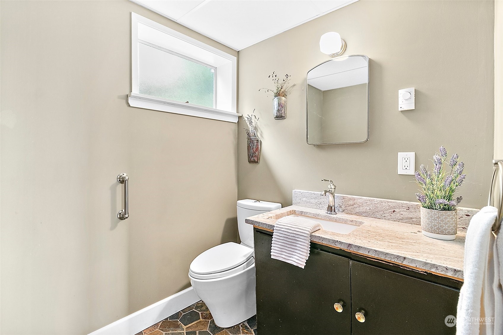18232 West Spring Lake Drive Southeast Renton, WA 98058 - Photo 11 of 40 Gallery Image 11