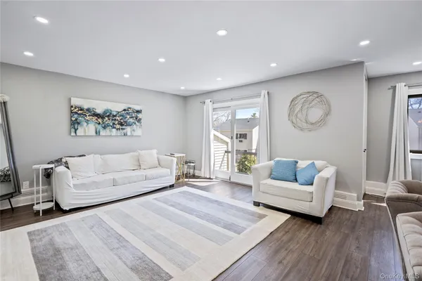 $450,000 | 24 Richmond Boulevard, Unit 4B, Ronkonkoma, NY 11779
