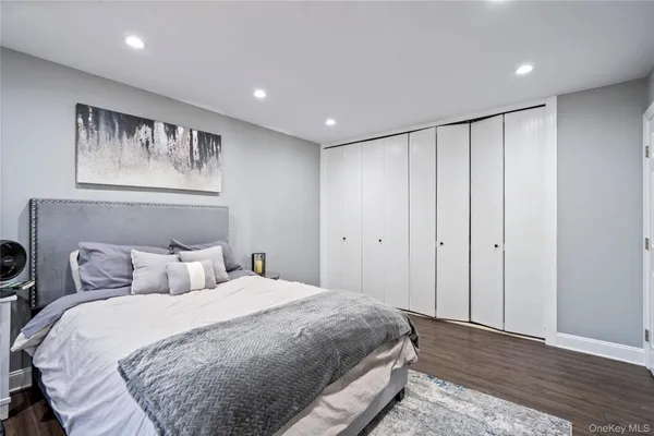 $450,000 | 24 Richmond Boulevard, Unit 4B, Ronkonkoma, NY 11779
