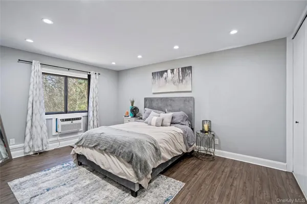 $450,000 | 24 Richmond Boulevard, Unit 4B, Ronkonkoma, NY 11779