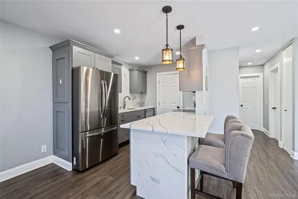 $450,000 | 24 Richmond Boulevard, Unit 4B, Ronkonkoma, NY 11779
