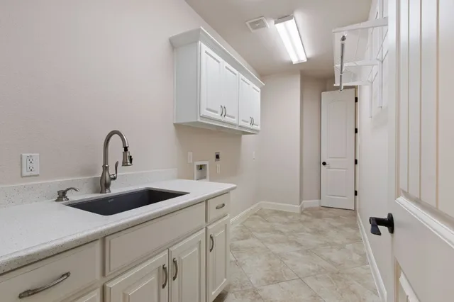 $595,000 | 2458 Jill Circle, Spring, TX 77388