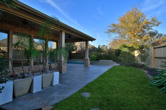 $595,000 | 2458 Jill Circle, Spring, TX 77388