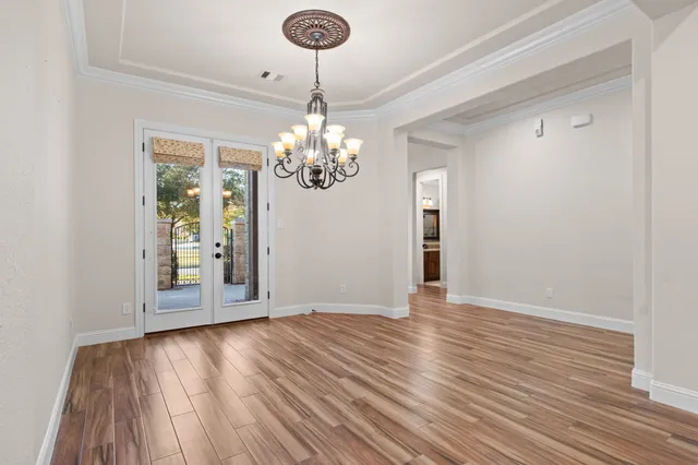 $595,000 | 2458 Jill Circle, Spring, TX 77388