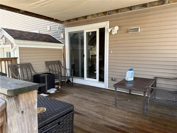 $2,800 | 6 Wilson Street, Unit 1, Bristol, RI 02809