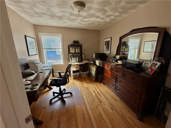 $2,800 | 6 Wilson Street, Unit 1, Bristol, RI 02809