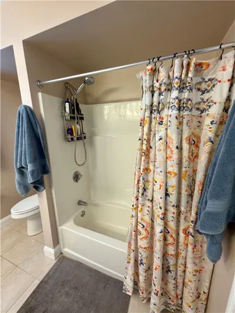 $2,800 | 6 Wilson Street, Unit 1, Bristol, RI 02809