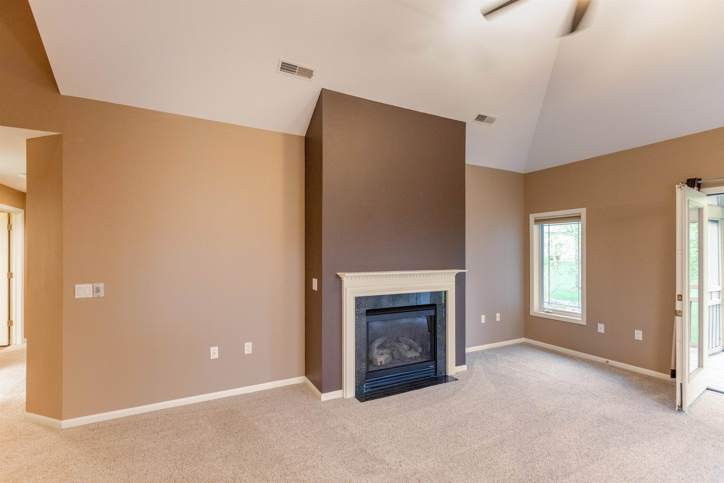 3186 South High Point Road, Unit 3186 Madison, WI 53719 - Photo 3 of 22