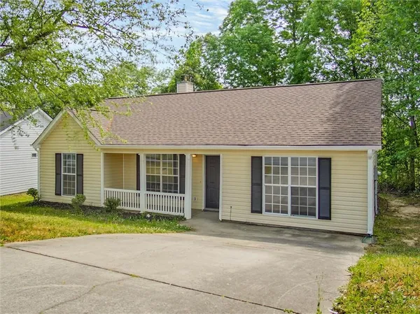 $235,000 | 5603 Eagles Feather Lane, Riverdale, GA 30274
