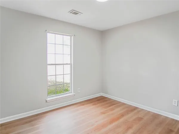 $235,000 | 5603 Eagles Feather Lane, Riverdale, GA 30274