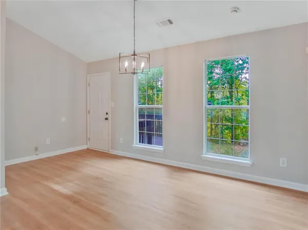 $235,000 | 5603 Eagles Feather Lane, Riverdale, GA 30274