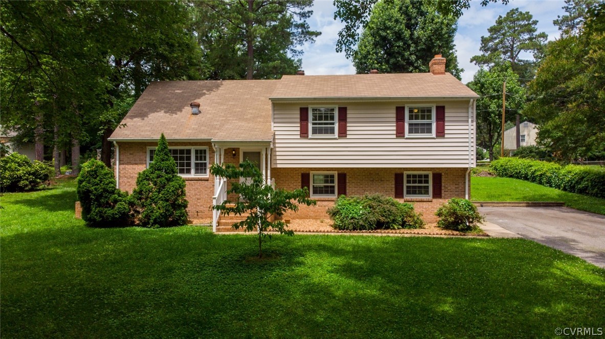 110 Swanage Road North Chesterfield, VA 23236 - Photo 1 of 40 Gallery Image 1