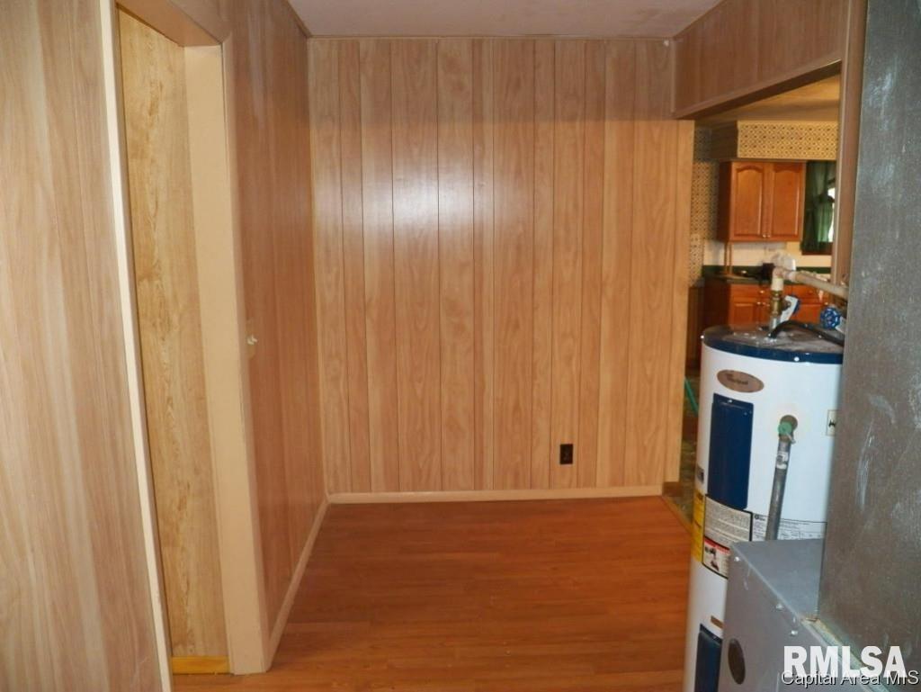 231 South Knox Street Oneida, IL 61467 - Photo 16 of 25 Gallery Image 16