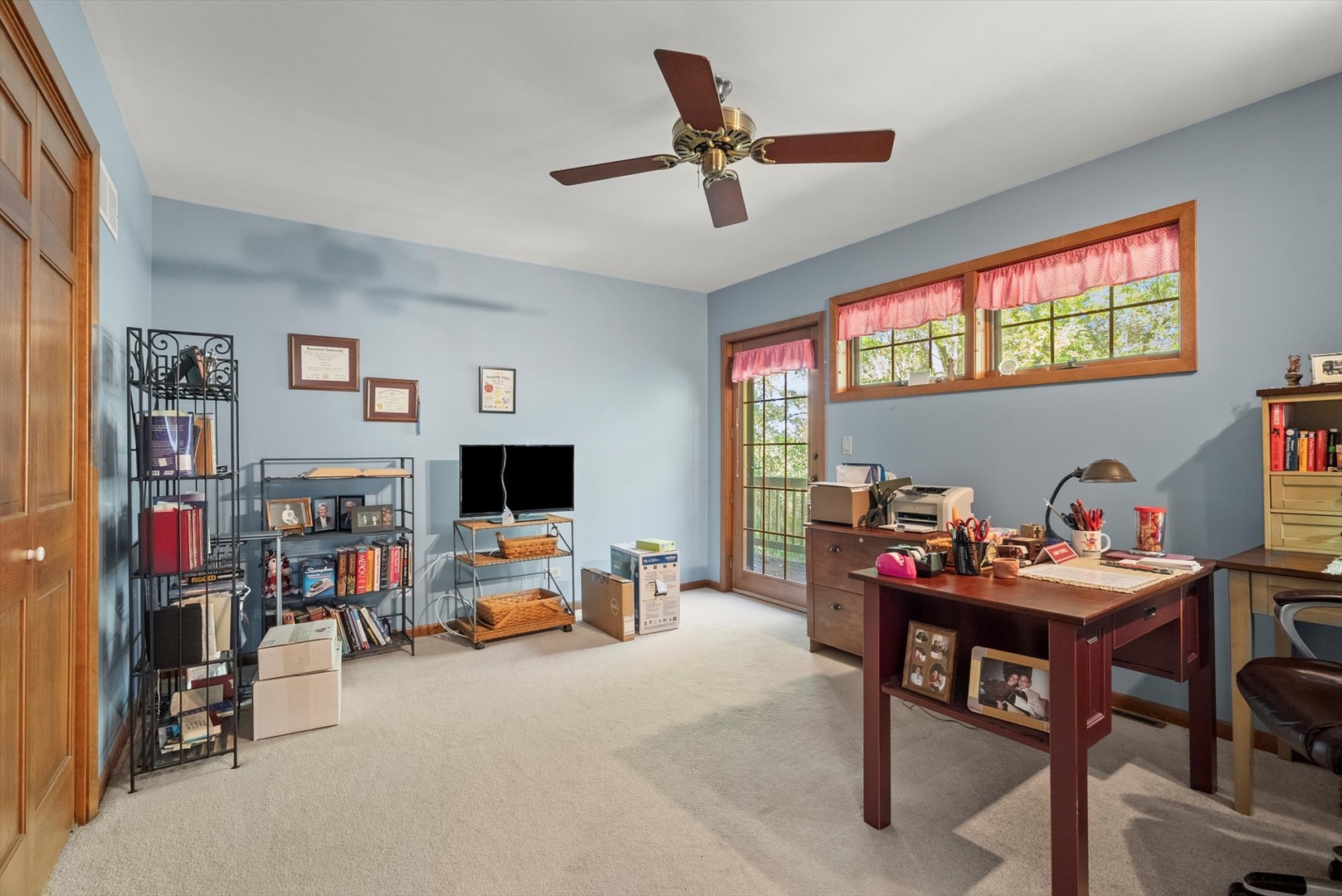 625 Wood Ridge Court Elgin, IL 60123 - Photo 17 of 28 Gallery Image 17