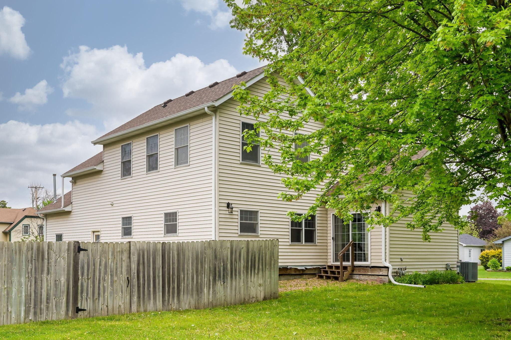 5510 Bryant Street Maple Plain, MN 55359 - Photo 2 of 43