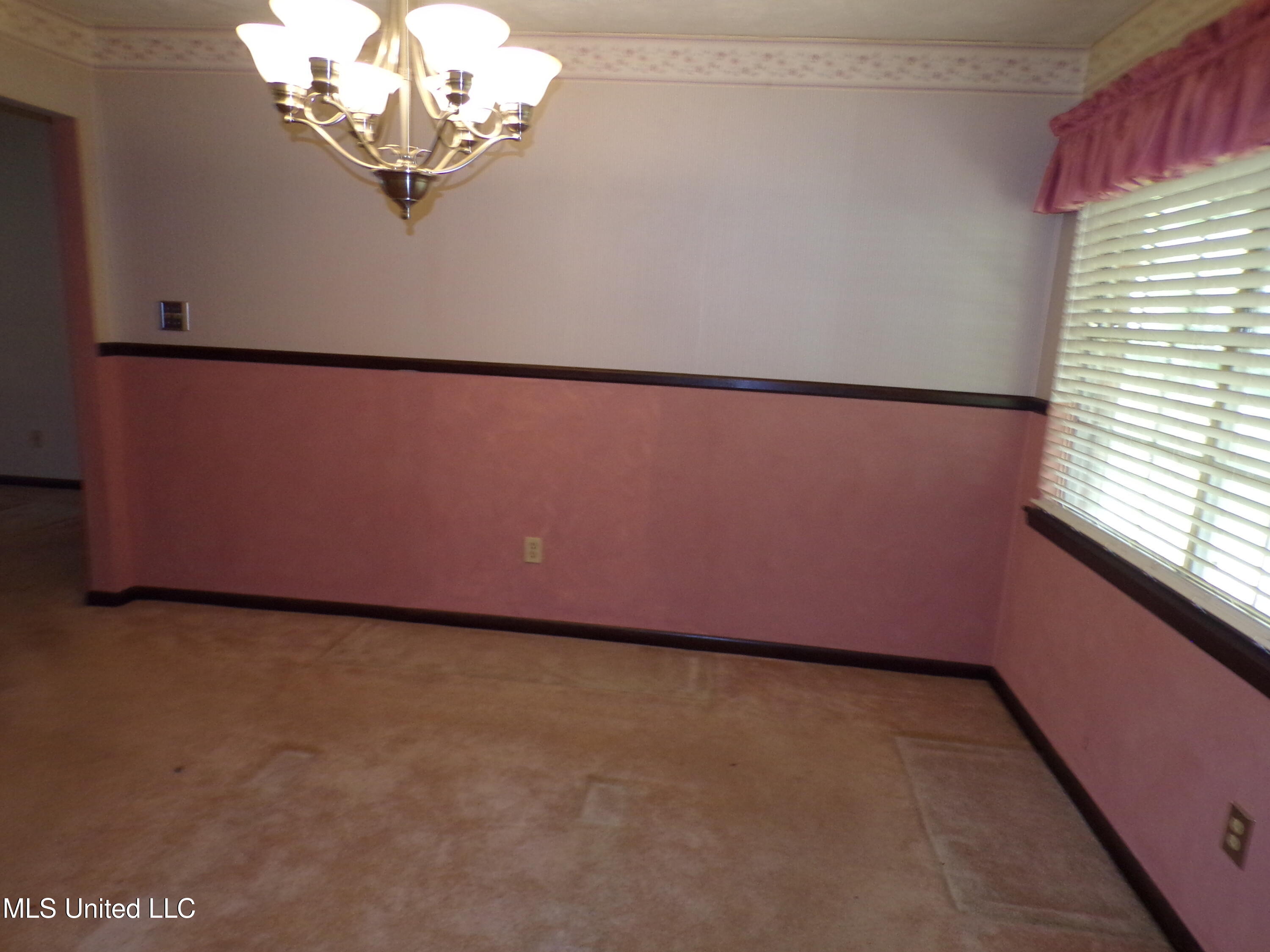 116 Willow Creek Drive Vicksburg, MS 39183 - Photo 13 of 49 105_3094