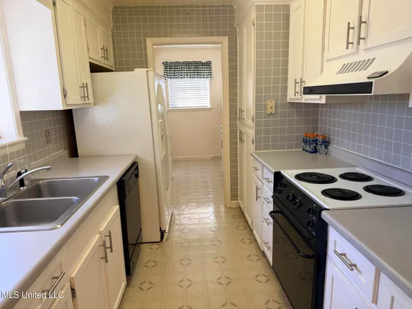 $244,900 | 116 Willow Creek Drive, Vicksburg, MS 39183