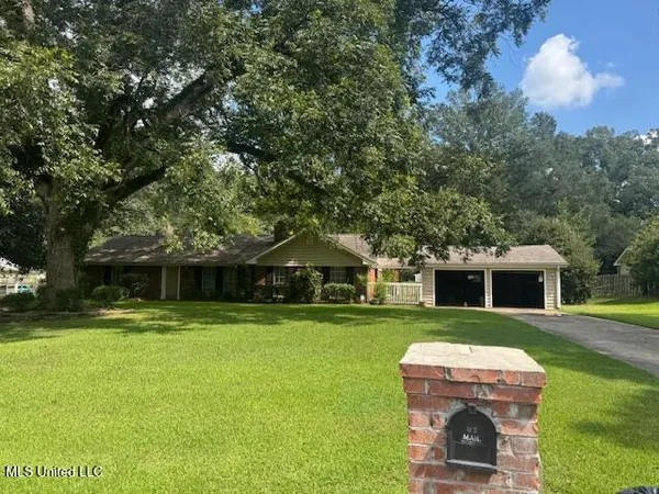$244,900 | 116 Willow Creek Drive, Vicksburg, MS 39183