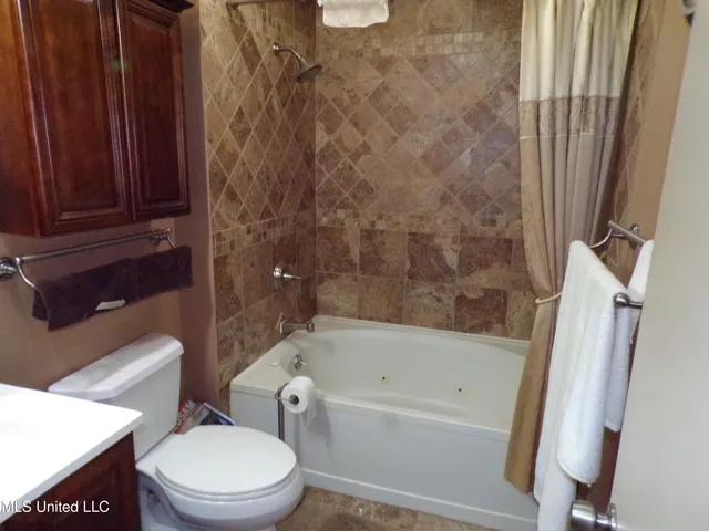 $249,900 | 116 Willow Creek Drive, Vicksburg, MS 39183