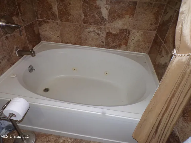 $249,900 | 116 Willow Creek Drive, Vicksburg, MS 39183