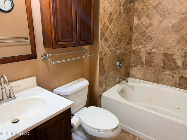 $244,900 | 116 Willow Creek Drive, Vicksburg, MS 39183