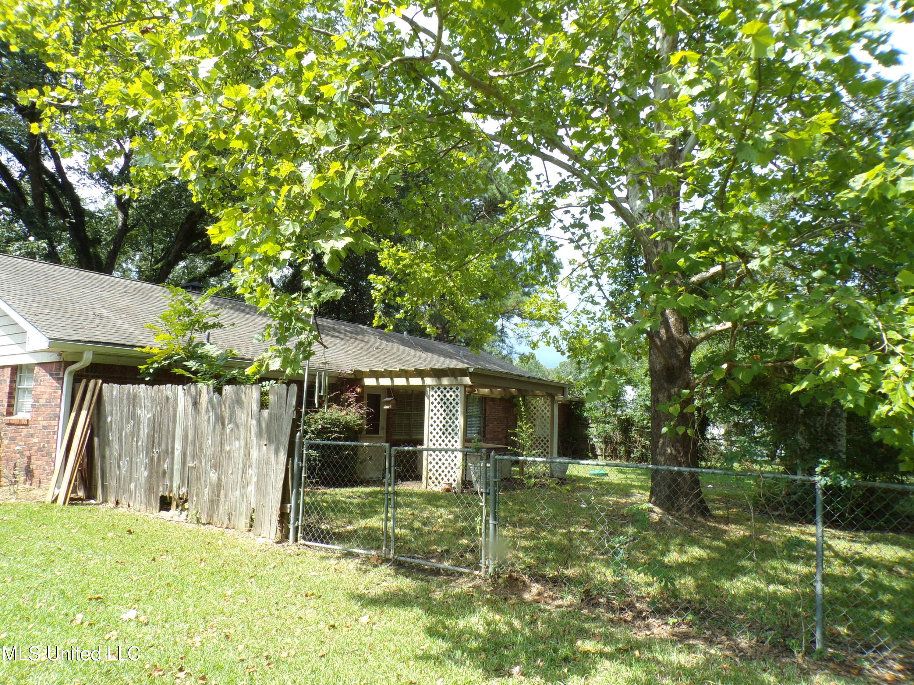 116 Willow Creek Drive Vicksburg, MS 39183 - Photo 47 of 49 105_3139