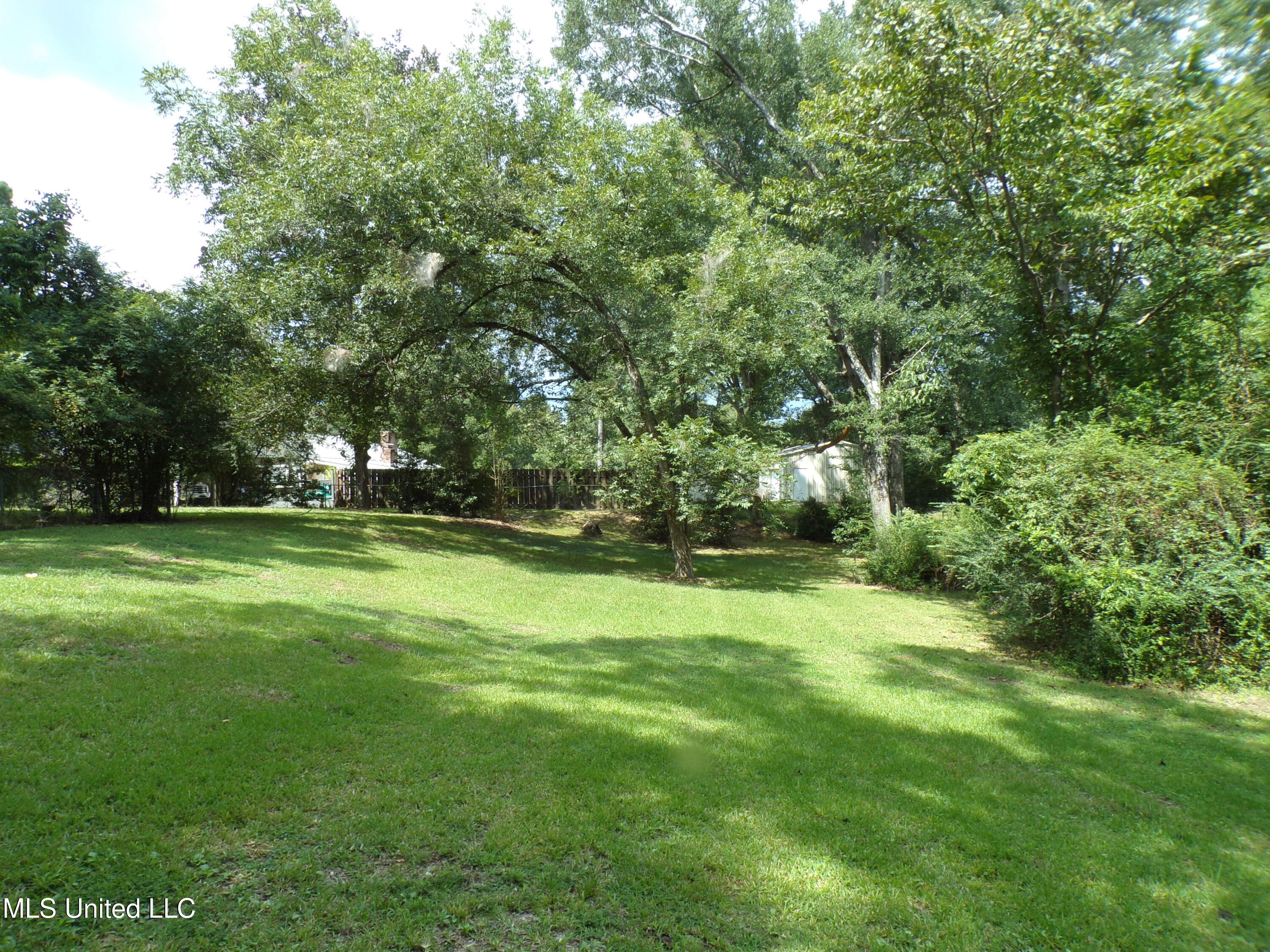 116 Willow Creek Drive Vicksburg, MS 39183 - Photo 49 of 49 105_3140