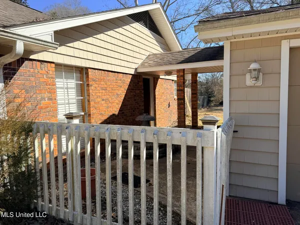 $244,900 | 116 Willow Creek Drive, Vicksburg, MS 39183