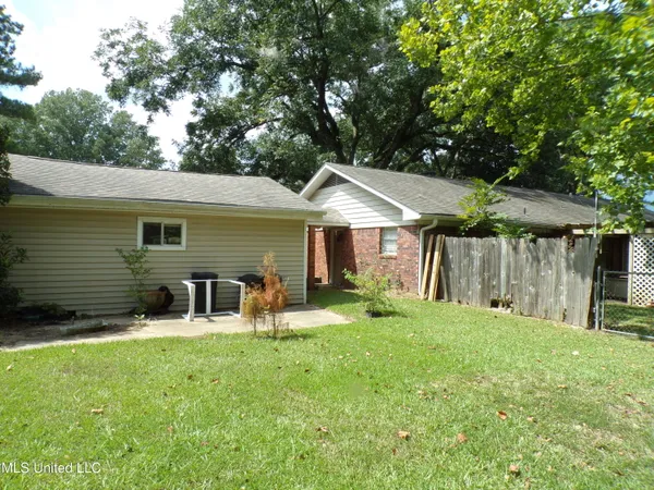 $244,900 | 116 Willow Creek Drive, Vicksburg, MS 39183