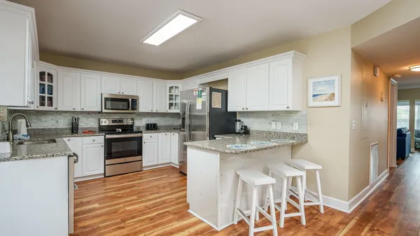 $1,699,900 | 304 2nd Avenue South, North Myrtle Beach, SC 29582