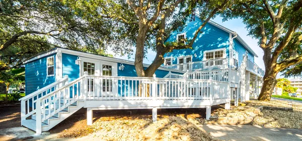 $1,699,900 | 304 2nd Avenue South, North Myrtle Beach, SC 29582