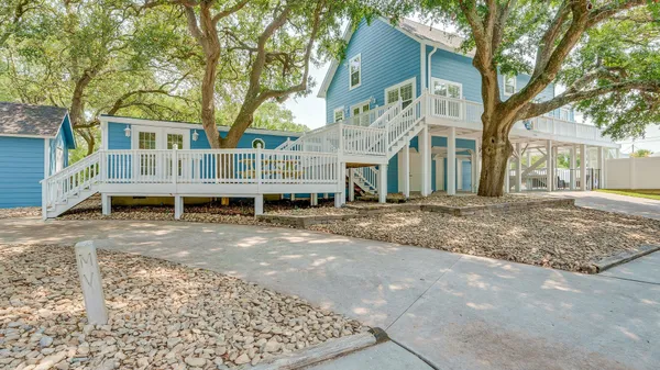 $1,699,900 | 304 2nd Avenue South, North Myrtle Beach, SC 29582