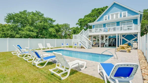 $1,699,900 | 304 2nd Avenue South, North Myrtle Beach, SC 29582