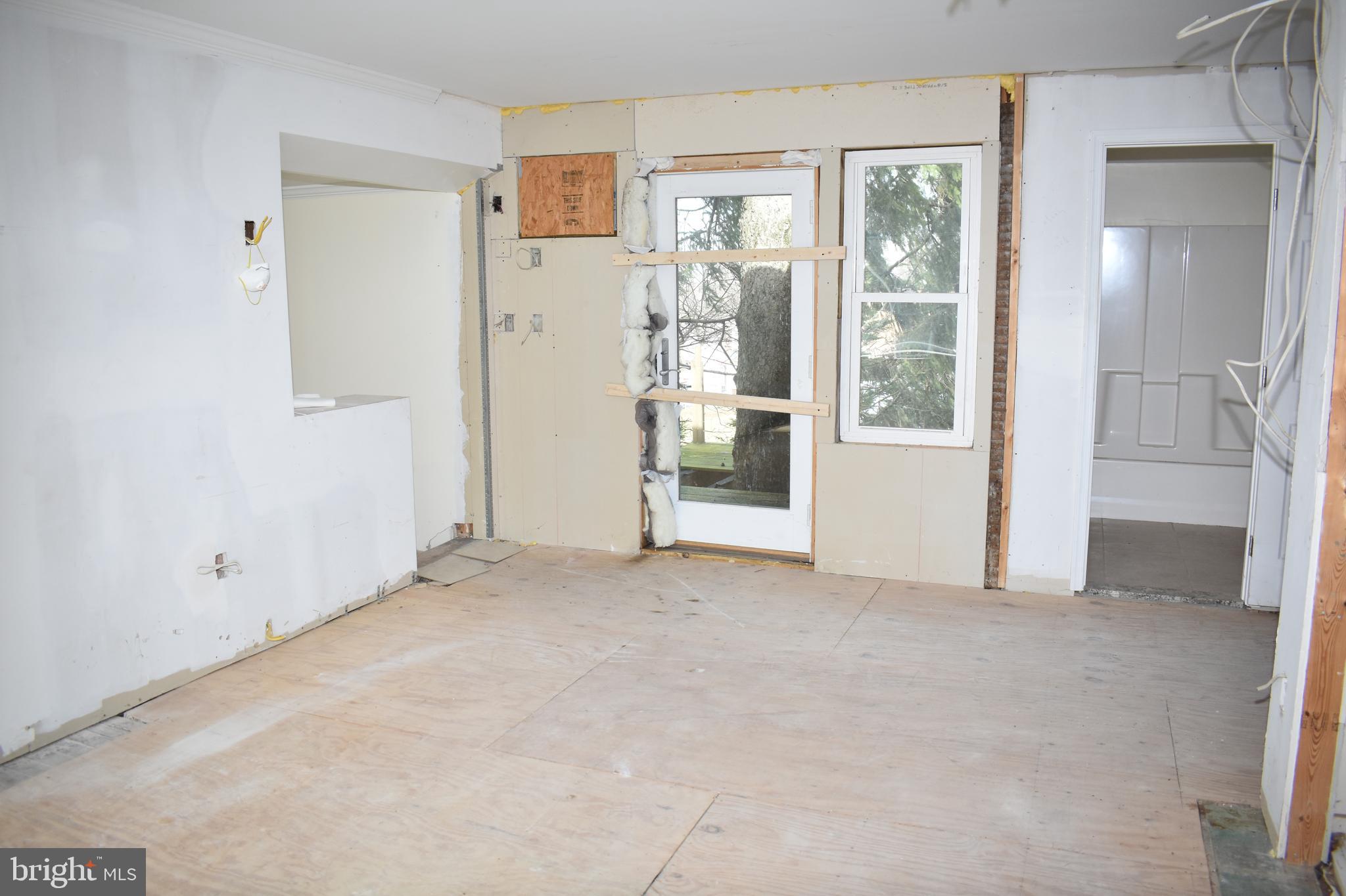 25472 Military Road Cascade, MD 21719 - Photo 13 of 26 Unit 3 Living Room
