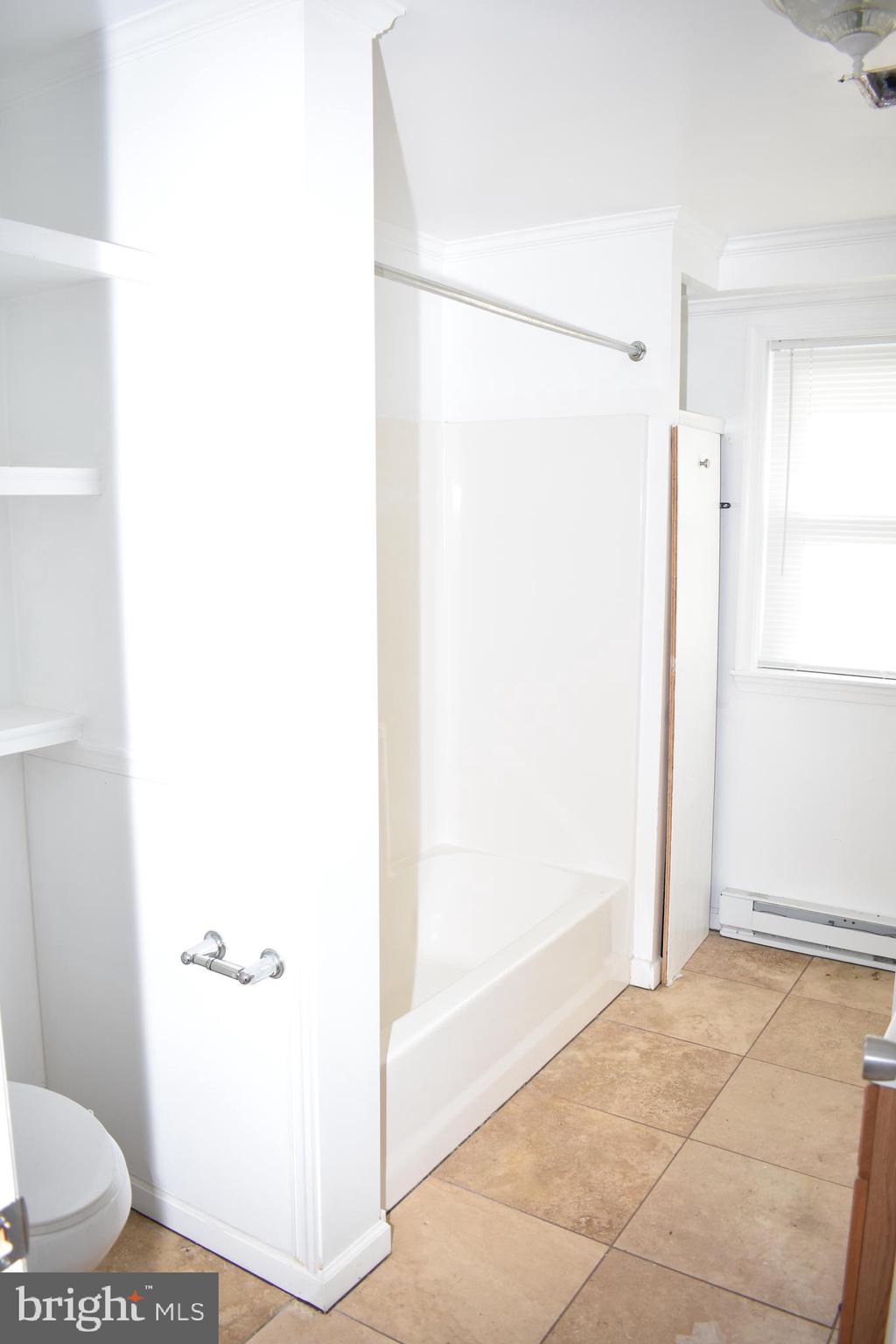 25472 Military Road Cascade, MD 21719 - Photo 9 of 26 Unit 2 Bathroom
