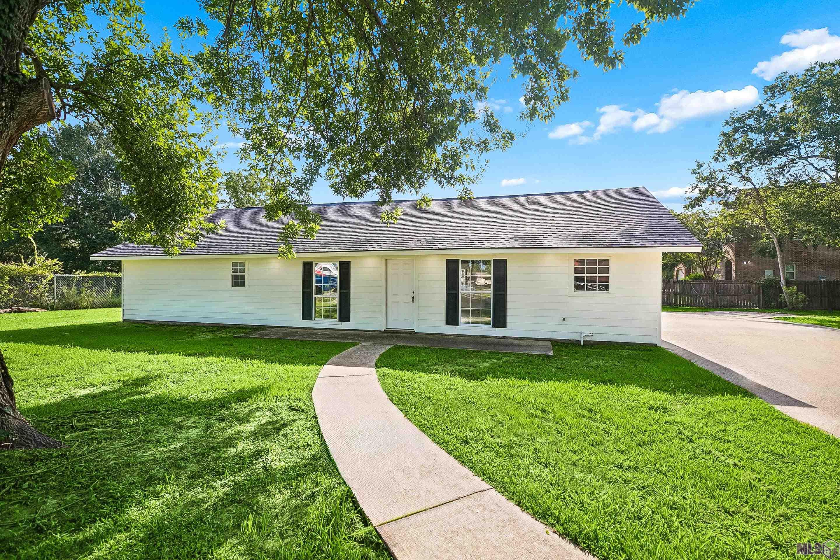 12490 Coontrap Road Gonzales, LA 70737 - Photo 1 of 21 Gallery Image 1