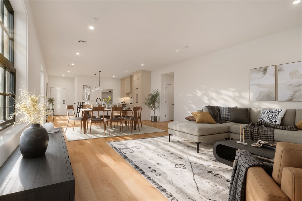 33 Pearl Street, Unit 4 Boston, MA 02125 - Photo 13 of 38