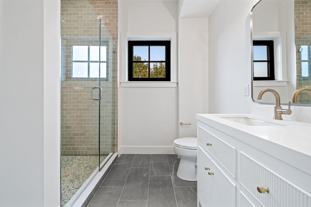 33 Pearl Street, Unit 4 Boston, MA 02125 - Photo 20 of 38