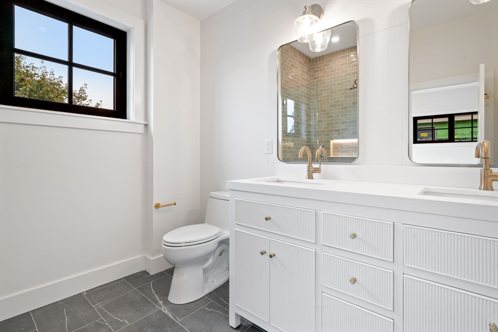 33 Pearl Street, Unit 4 Boston, MA 02125 - Photo 21 of 38